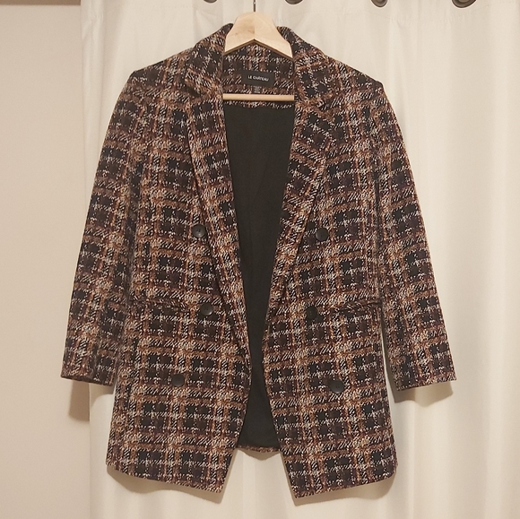 Le chateau Jacket - Picture 1 of 3